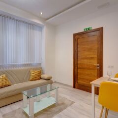 Отель Modern Apartment 20 Meters From the Promenade Мальта, Слима - отзывы, цены и фото номеров - забронировать отель Modern Apartment 20 Meters From the Promenade онлайн комната для гостей