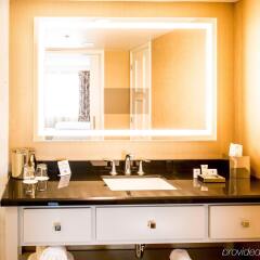 Отель Crowne Plaza Los Angeles-Commerce Casino ванная