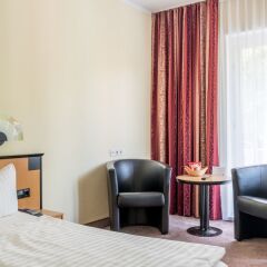 Отель AZIMUT Hotel Dresden Германия, Дрезден - 5 отзывов об отеле, цены и фото номеров - забронировать отель AZIMUT Hotel Dresden онлайн удобства в номере фото 2