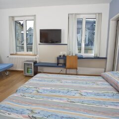 Отель Bristol Zurich Швейцария, Цюрих - 3 отзыва об отеле, цены и фото номеров - забронировать отель Bristol Zurich онлайн комната для гостей фото 5