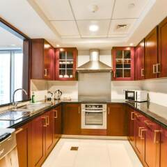 Отель 29 Boulevard Tower Ease By Emaar Дубай в номере