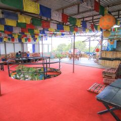 Отель Rest Up Kathmandu Hostel Непал, Катманду - отзывы, цены и фото номеров - забронировать отель Rest Up Kathmandu Hostel онлайн гостиничный бар