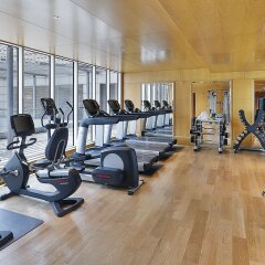 Отель The Ritz-Carlton Executive Residences, Dubai International Financial Centre Дубай фитнесс-зал