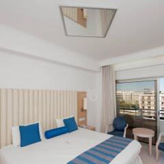 Отель Vrissiana Beach Hotel Кипр, Протарас - 1 отзыв об отеле, цены и фото номеров - забронировать отель Vrissiana Beach Hotel онлайн комната для гостей фото 3