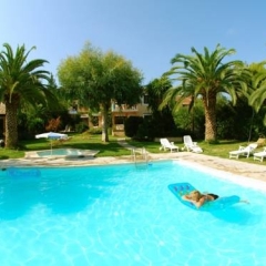 Отель Folies Corfu Town Hotel Apartments Греция, Корфу - отзывы, цены и фото номеров - забронировать отель Folies Corfu Town Hotel Apartments онлайн бассейн фото 3