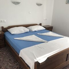 Апартаменты Natalie Apartments Ситония комната для гостей фото 4