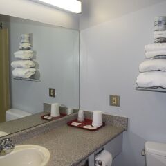 Venture Inn Hotel ванная