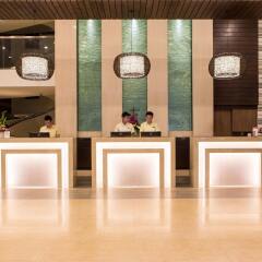 Отель Deevana Plaza Phuket интерьер отеля фото 3