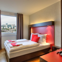 MEININGER Hotel Berlin Central Station комната для гостей