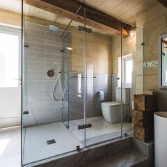 Отель Talbot and Bons Boutique Bed & Breakfast Мальта, Гуджа - отзывы, цены и фото номеров - забронировать отель Talbot and Bons Boutique Bed & Breakfast онлайн ванная