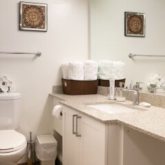 Отель Executive Suites in Burnaby Канада, Бурнаби - отзывы, цены и фото номеров - забронировать отель Executive Suites in Burnaby онлайн ванная