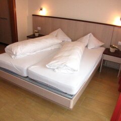 Hotel Weingarten Кальдаро-сулла-Страда-дель-Вино комната для гостей