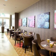 Отель Leonardo Hotel Berlin Mitte Германия, Берлин - 2 отзыва об отеле, цены и фото номеров - забронировать отель Leonardo Hotel Berlin Mitte онлайн гостиничный бар