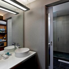 Отель Aloft Tulsa Downtown США, Талса - отзывы, цены и фото номеров - забронировать отель Aloft Tulsa Downtown онлайн ванная фото 2