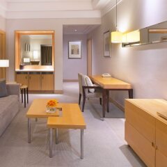 Отель Four Points by Sheraton Shenzhen комната для гостей фото 5