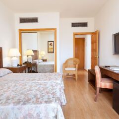 HC Hotel Magec комната для гостей