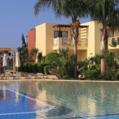 Отель Electra Holiday Village Water Park Resort пляж