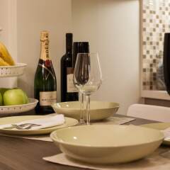 Апартаменты Gold and Blue Luxurious Apartment гостиничный бар