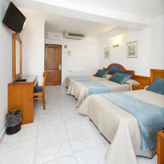 Отель Hostal Marí комната для гостей