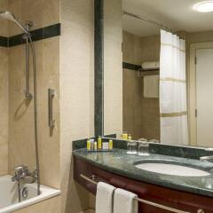 Brussels Marriott Hotel Grand Place ванная фото 2