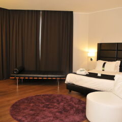 Отель Holiday Inn Genoa City комната для гостей фото 5