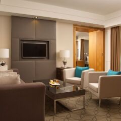 Гостиница DoubleTree by Hilton Kazan City Center 4* Стандартный номер с двуспальной кроватью фото 18