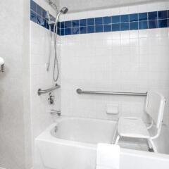 Red Lion Inn & Suites Sequim in Sequim, United States of America from 215$, photos, reviews - zenhotels.com bathroom