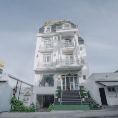 Отель Flora Villa Далат вид на фасад
