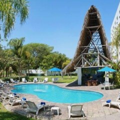 Отель Comfort Inn Puerto Vallarta Пуэрто-Вальярта бассейн фото 2