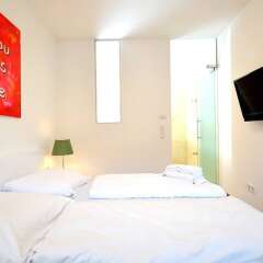 Апартаменты Vienna Residence Stylish Apartment for two People in the Center of Vienna Вена комната для гостей
