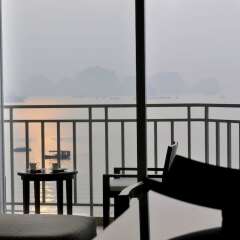 Отель Novotel Ha Long Bay балкон