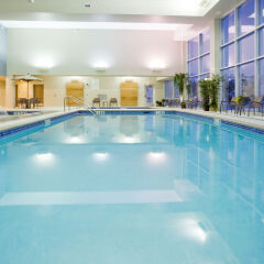Holiday Inn Express Hotel and Suites Mankato East с домашними животными