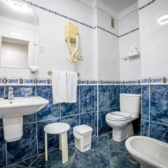 Hotel Villa de Laredo ванная