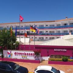 Отель Diverhotel Dino Marbella парковка