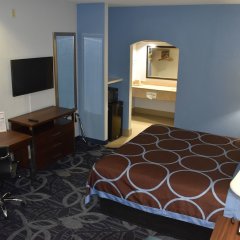 Super 8 by Wyndham Houston Hobby Airport South in Houston, United States of America from 71$, photos, reviews - zenhotels.com room amenities photo 2