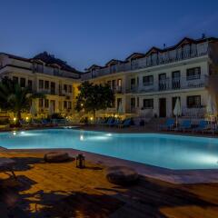 Ünsal Hotel бассейн фото 2