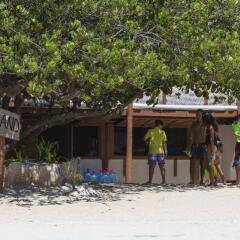 Отель South Sea Island спортивное сооружение