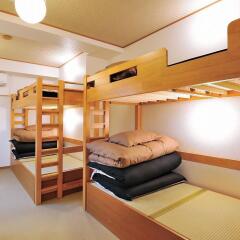 Отель Khaosan Tokyo Origami - Hostel Япония, Токио - отзывы, цены и фото номеров - забронировать отель Khaosan Tokyo Origami - Hostel онлайн сейф в номере