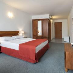 Atlas City Hotel сейф в номере