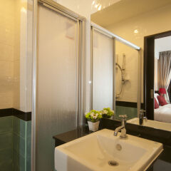 Отель Rattana Residence Thalang ванная