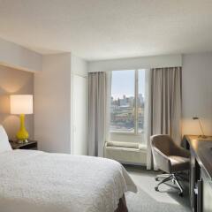 Отель Hampton Inn Manhattan Chelsea США, Нью-Йорк - отзывы, цены и фото номеров - забронировать отель Hampton Inn Manhattan Chelsea онлайн комната для гостей фото 2