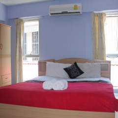 Отель Encore Seaside Residency Паттайя комната для гостей фото 2