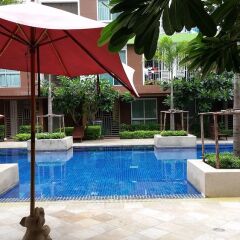 Апартаменты Apartment At Bangkok Near Pool Бангкок фото 2