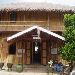 Отель Sin Yaw Guest House балкон