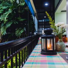 Отель Karon Whale Resort балкон