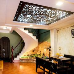 Отель Lush Home Saigon