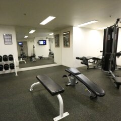 Отель Oakwood Residence Sukhumvit 24, Bangkok фитнесс-зал фото 2