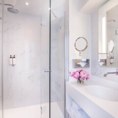 Отель Hôtel Beauchamps Франция, Париж - отзывы, цены и фото номеров - забронировать отель Hôtel Beauchamps онлайн ванная фото 2