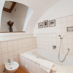 Отель Leonardo Чехия, Чешский Крумлов - отзывы, цены и фото номеров - забронировать отель Leonardo онлайн ванная