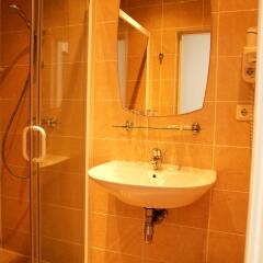 City Gate Hotel in Vilnius, Lithuania from 79$, photos, reviews - zenhotels.com bathroom photo 2